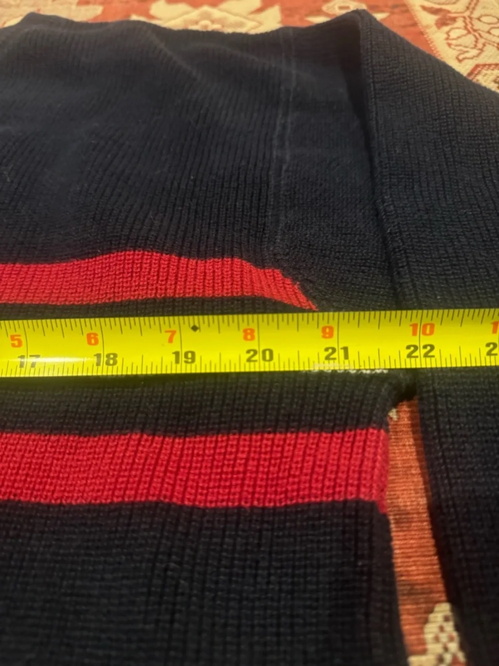Eddie Bauer vintage navy sweater - Picture 5 of 5